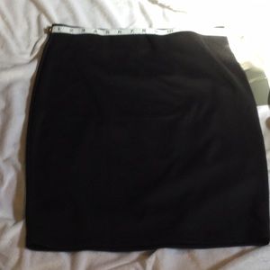 Bratstar Blk midi skirt SzL NWT
